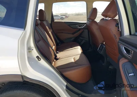 2019 Subaru Forester Touring z USA, uszkodzony, nr VIN JF2SKAWC9KH458605